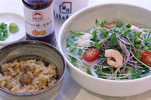 アスパラと桜エビの炊き込み御飯と桜エビの温セイロ膳